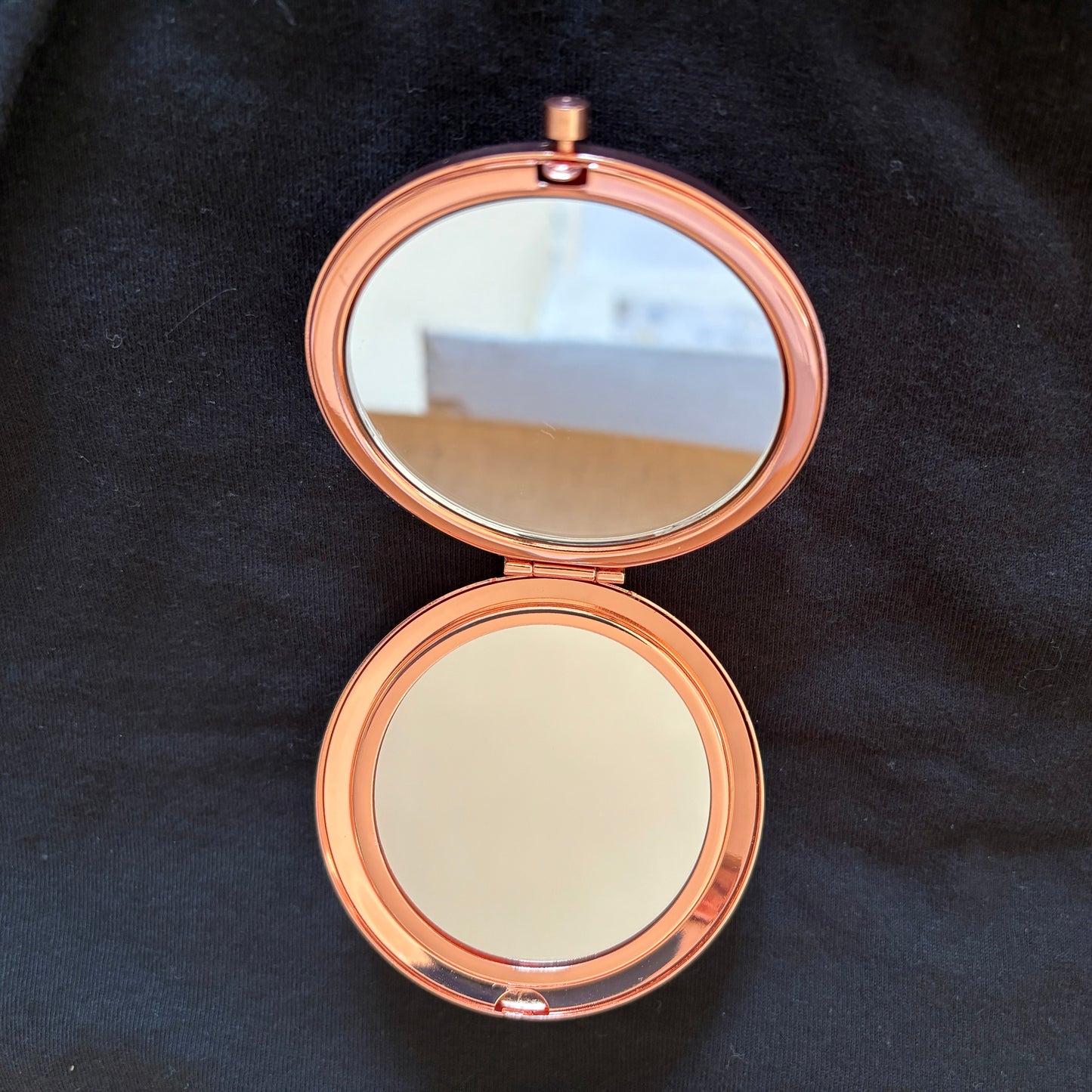 Rose Compact