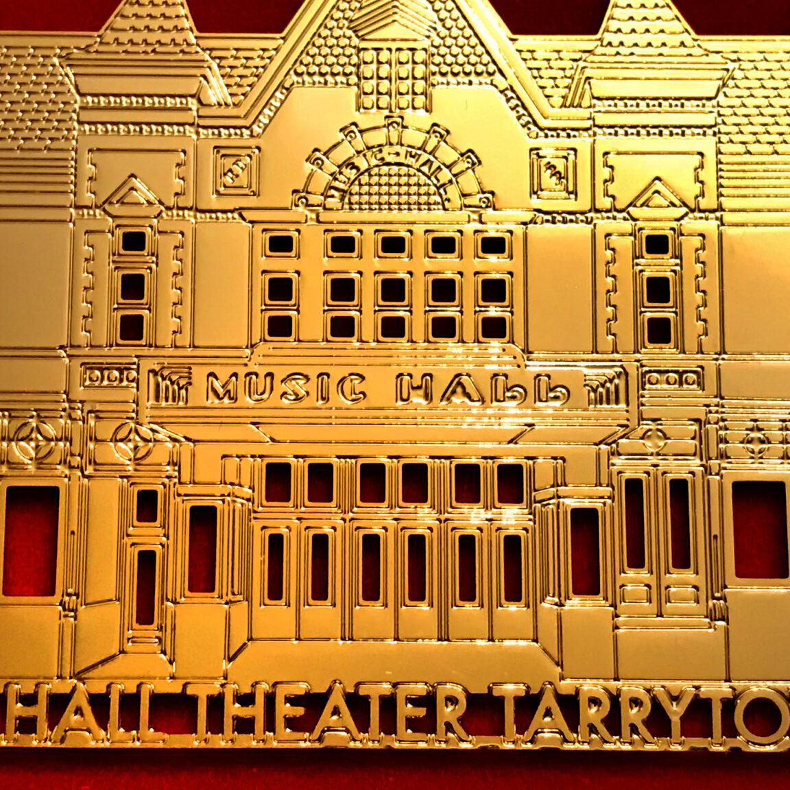 Tarrytown Music Hall Christmast Ornament Close-up